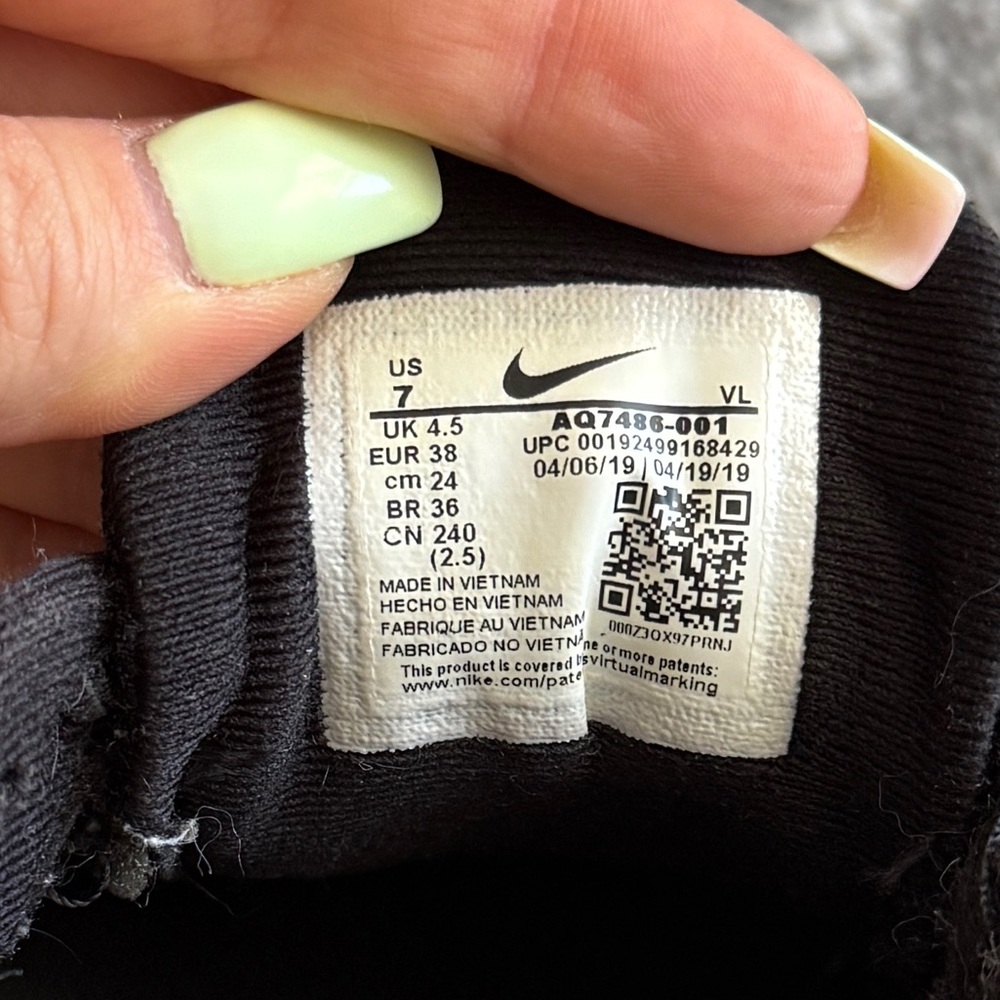 Nike Women's Downshifter 9 Running Shoe Athletic Sneaker Size 7 - Picture 7 of 7